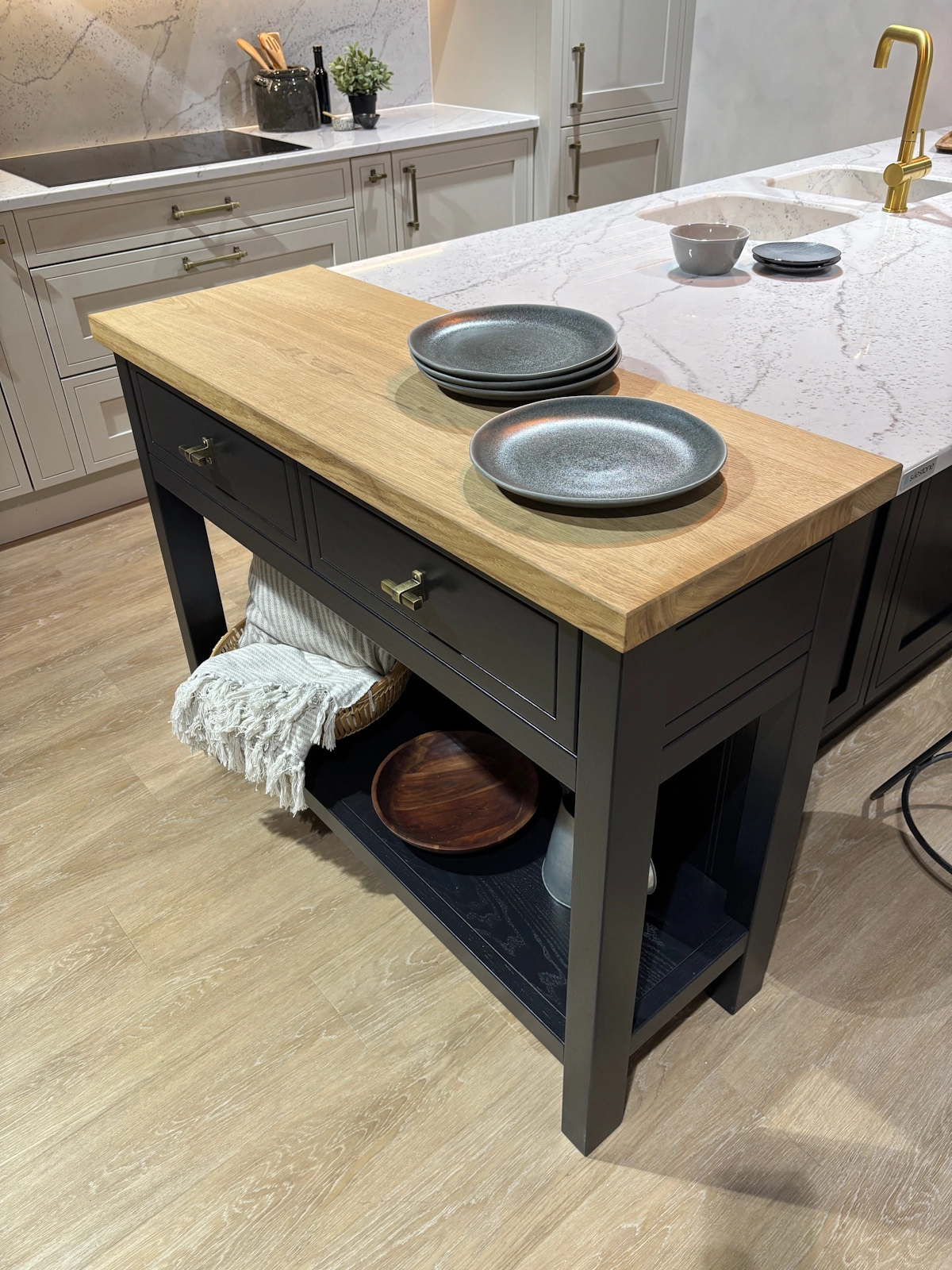 Open Feature End Designer Kitchen Open Feature End Designer Kitchen